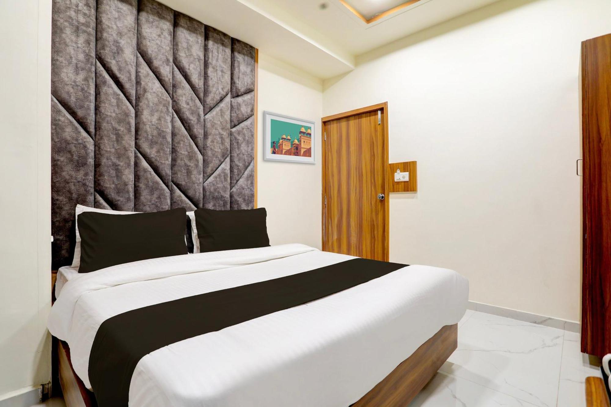 Hotel O Sun Light 아흐메다바드 외부 사진