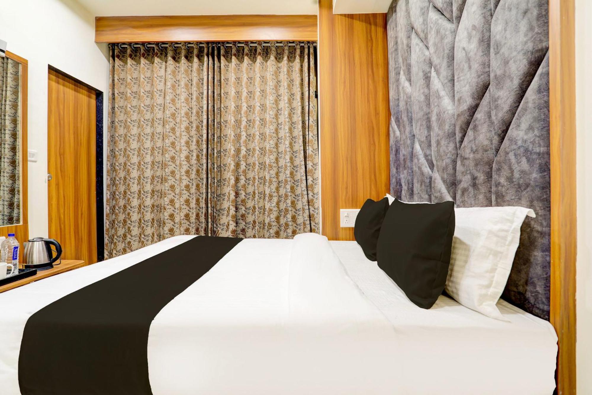 Hotel O Sun Light 아흐메다바드 외부 사진
